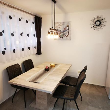 Ema Studio Apartman Karlovac Εξωτερικό φωτογραφία