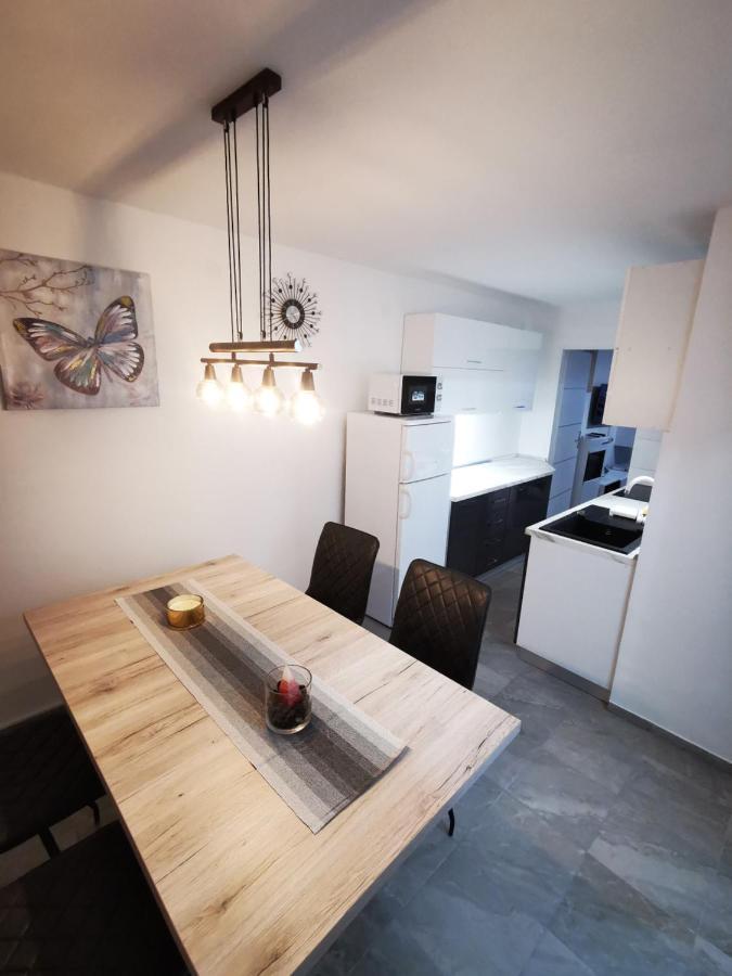 Ema Studio Apartman Karlovac Εξωτερικό φωτογραφία