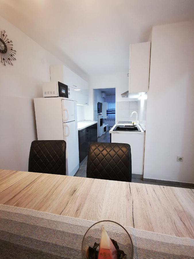 Ema Studio Apartman Karlovac Εξωτερικό φωτογραφία