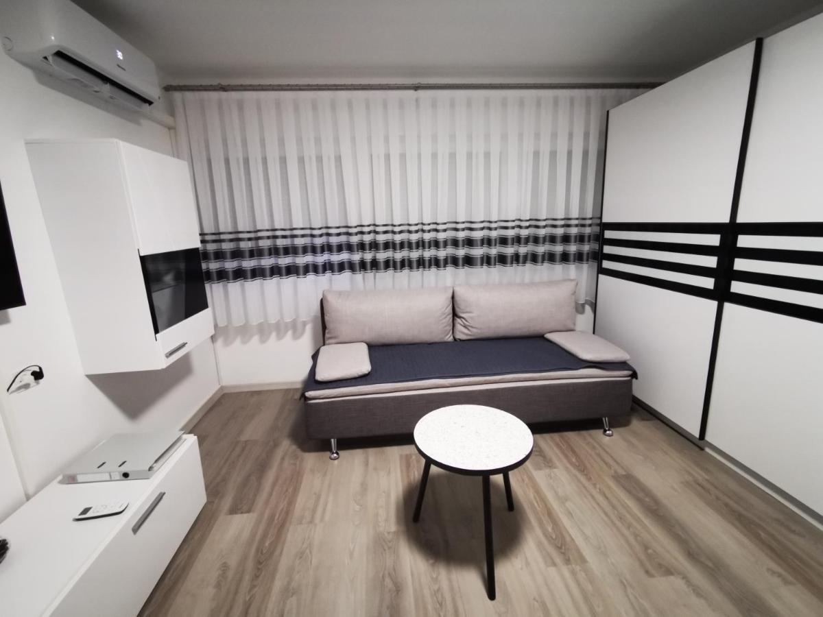 Ema Studio Apartman Karlovac Εξωτερικό φωτογραφία