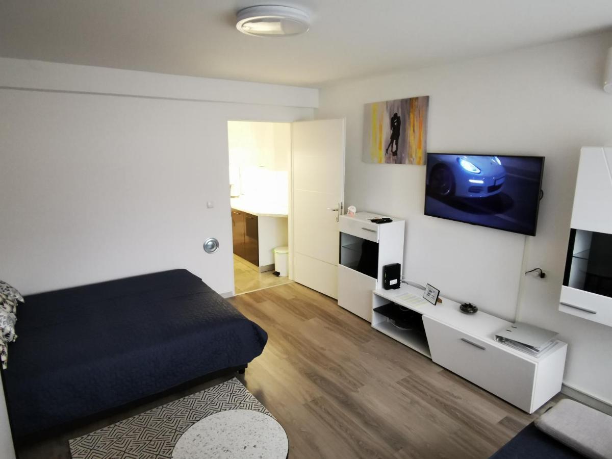 Ema Studio Apartman Karlovac Εξωτερικό φωτογραφία