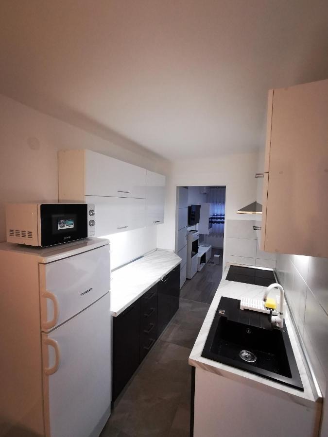 Ema Studio Apartman Karlovac Εξωτερικό φωτογραφία